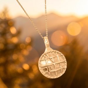 14 Karat Solid Yellow Gold Pie Pendant (Does not include chain)